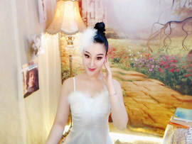 春天的百合花晓晓主播照片