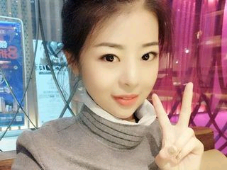 看美女看帅哥主播照片