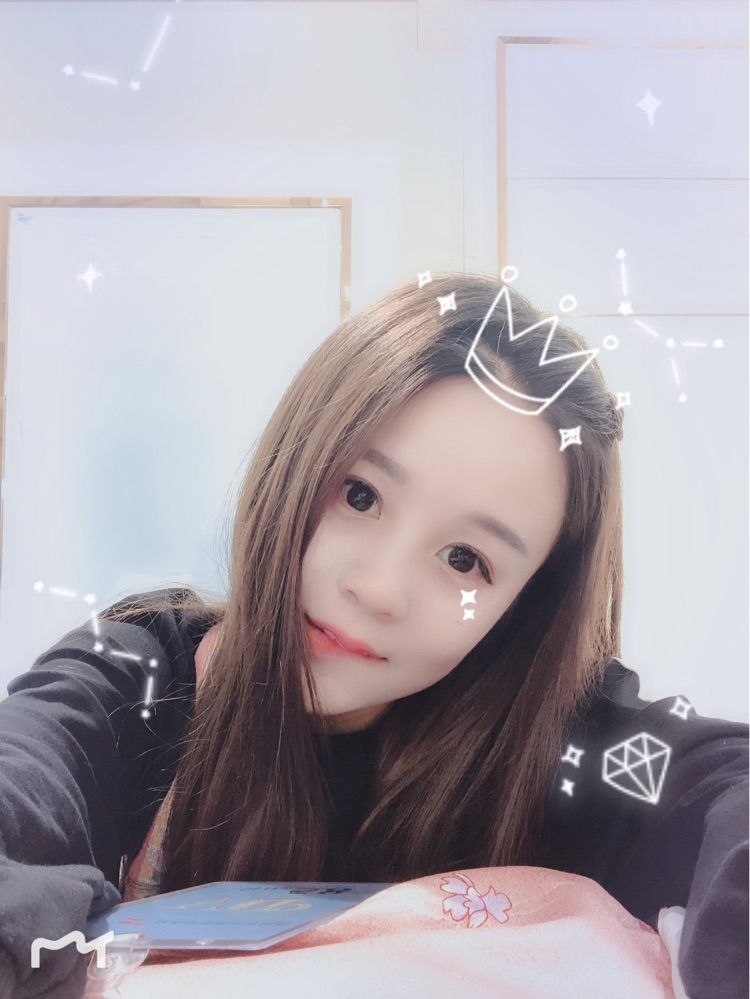 🌺小小🌺生病住院的主播照片