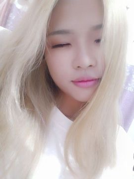 万儿浪漫主义者主播照片