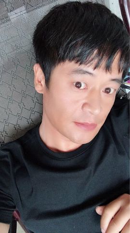 AB血型男爵、主播照片