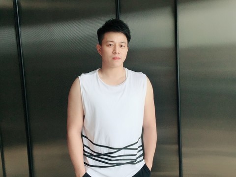 奥特曼Out海报