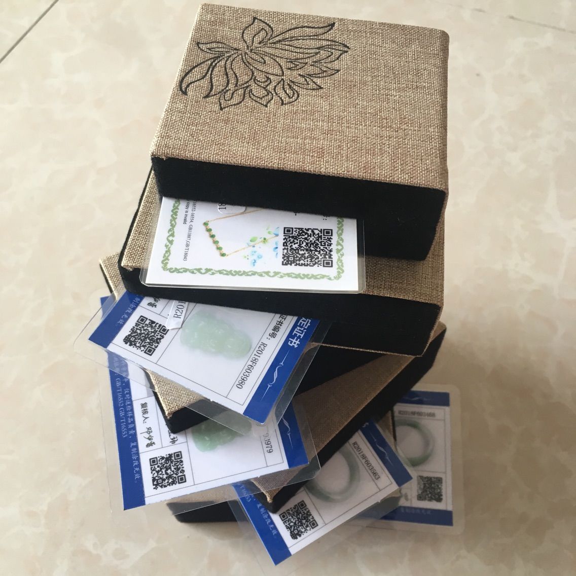 小甜甜翡翠🌻的主播照片