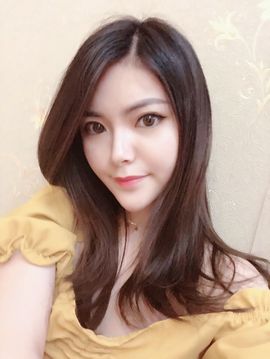 小迷妹米娅主播照片