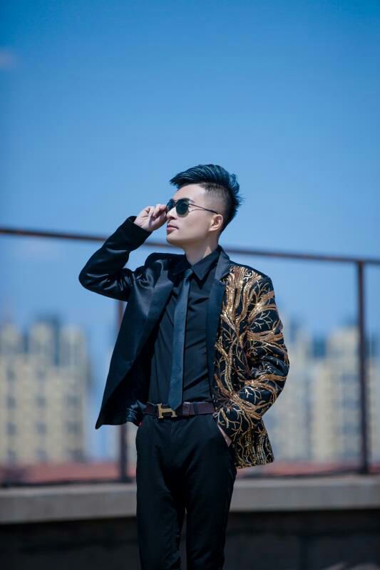 主持人培训导师李嘉艺的主播照片