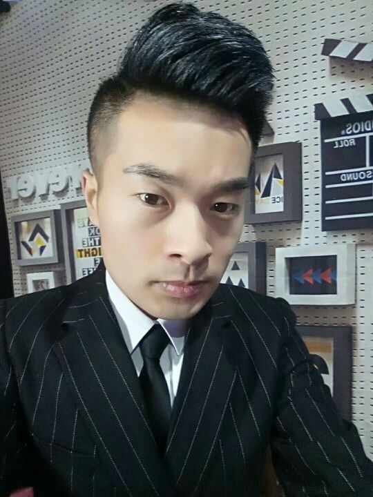 主持人培训导师李嘉艺的主播照片