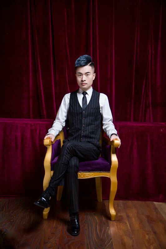 主持人培训导师李嘉艺的主播照片