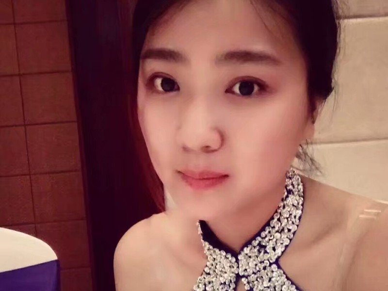 林林林花儿~的主播海报