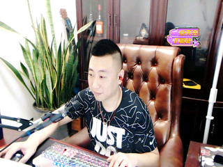 №神之专属的主播照片