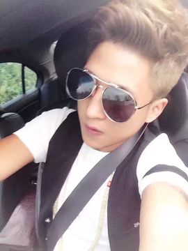 昵称违规，请重新修改主播照片