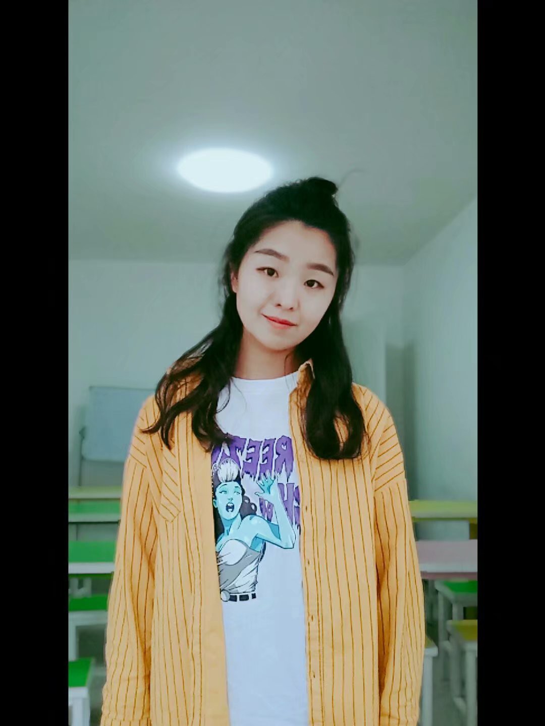 何小安呀的主播照片