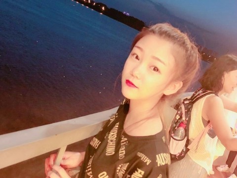 琳琳qlf海报