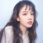 大眼姑娘✨海报