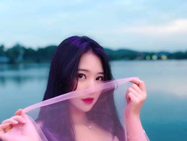 烟火💋唯爱主播照片