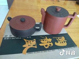 凤姐做紫砂壶自产自销主播照片