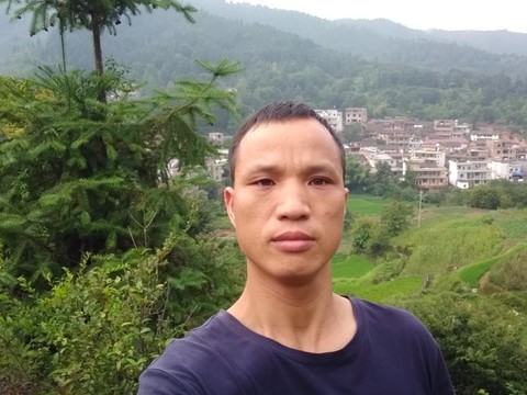 阿星农村生活爬山海报