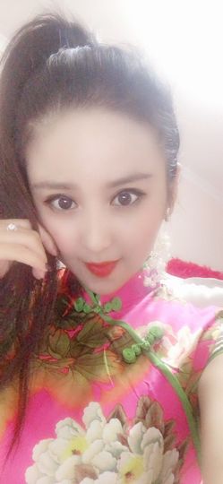 魅丽晴儿主播照片
