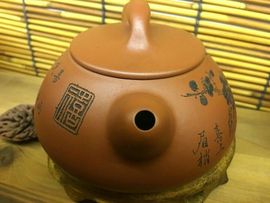 凤姐做紫砂壶自产自销主播照片