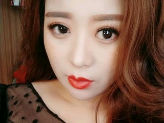 小阳购牛中心的主播照片