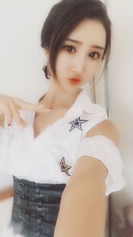 依诺♔休息主播照片