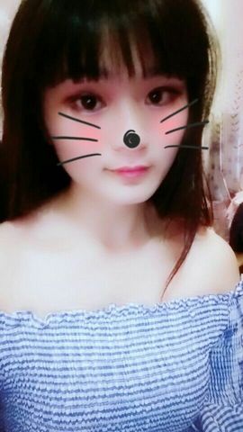 小宁ff主播照片