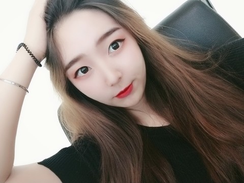 💓白兔宝宝🐇海报