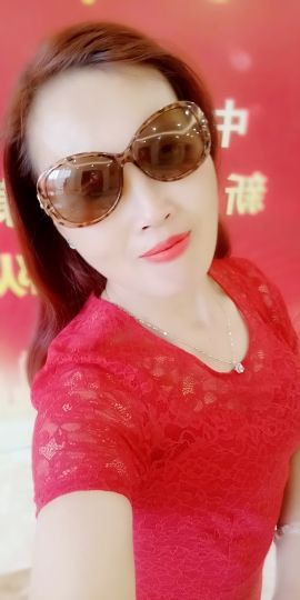 国珍万人迷女神兰兰主播照片