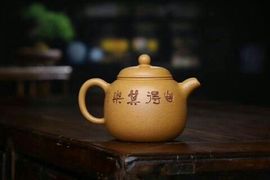 凤姐做紫砂壶自产自销主播照片