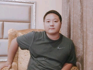 银河之星9的主播照片