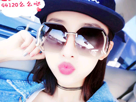 李莉k主播照片