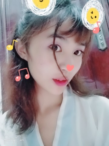 选择性疯狂症的小可爱的主播照片
