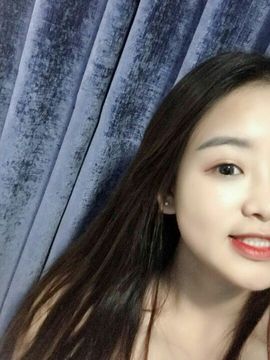 晴天新人求生主播照片