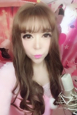 冰雪微微主播照片