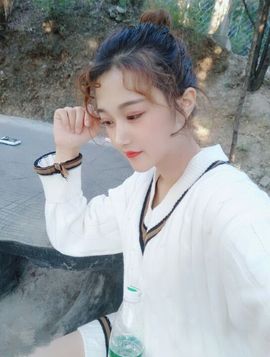 笑笑新人主播照片