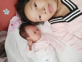 山里的傻女人主播照片