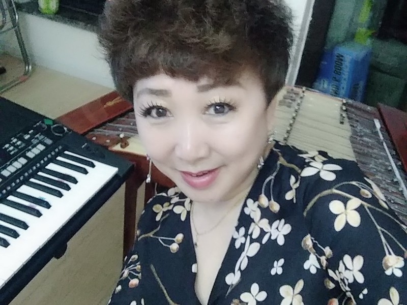 扬琴~尐钰児的主播海报