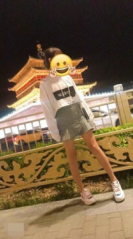 .阳阳主播照片