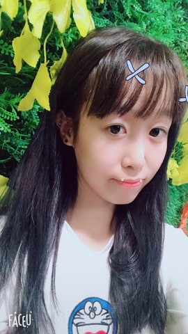 .阳阳主播照片