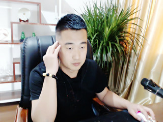 九星连月的主播照片