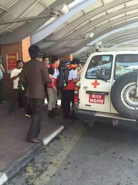 成都酒神哥主播照片