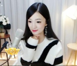 右手还是那个右手！！主播照片