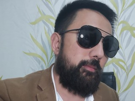 大胡子涛哥主播照片