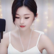白色恋心❤️海报