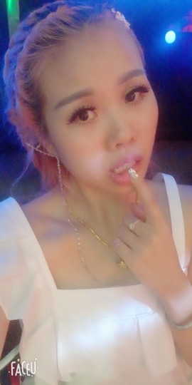 燕宝。主播照片