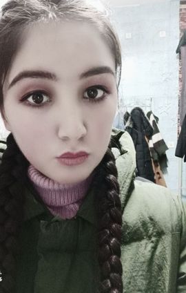 小小小苹果🍎主播照片