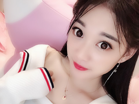 娜娜❤安静唱歌海报