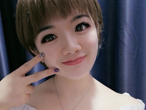 稀罕妮海报