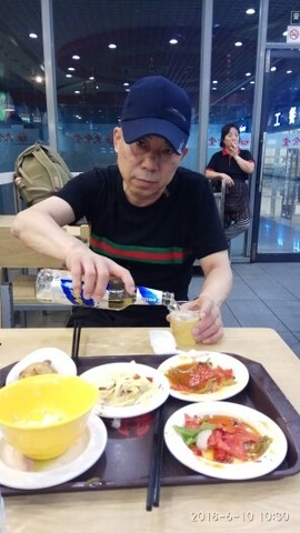 罗卜哥1主播照片