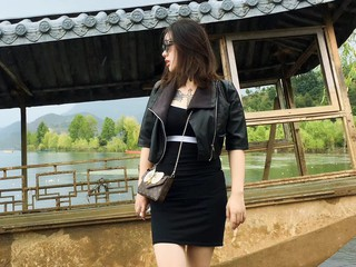 甜中書的主播照片