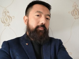 大胡子涛哥主播照片